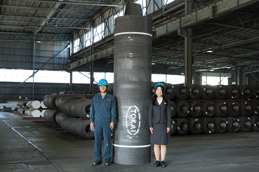 The world's biggest graphite electrodes, 32 inches in diameter